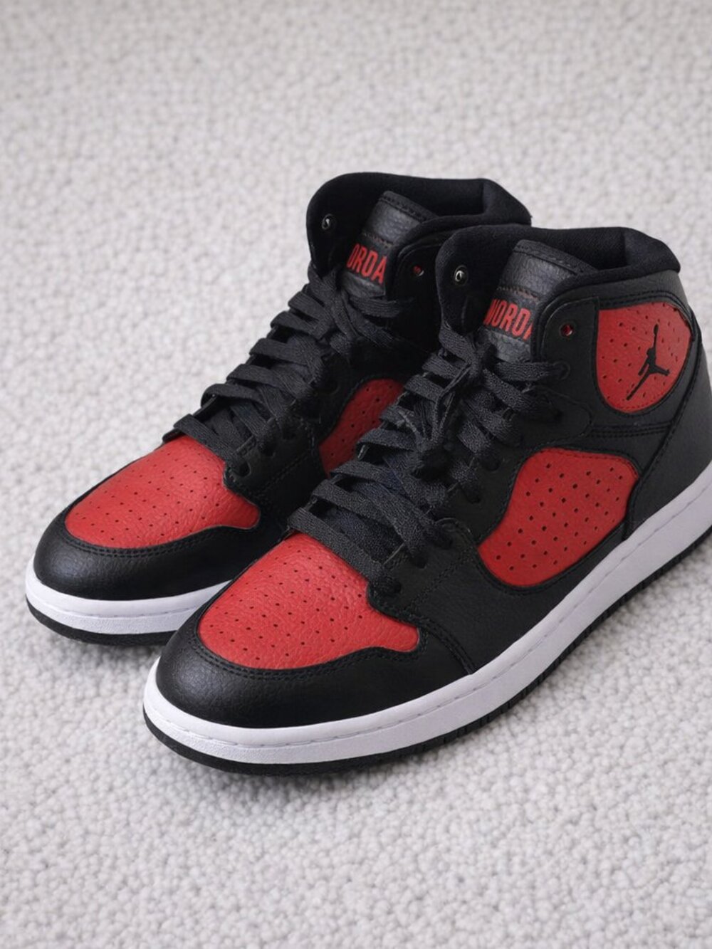 Nike Air Jordan Access men’s 10 black gym red white high top sneakers